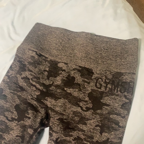 Gymshark Black Camo Seamless leggings - Picture 2 of 3